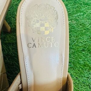 Vince Camuto Tan Heels Elegant Design